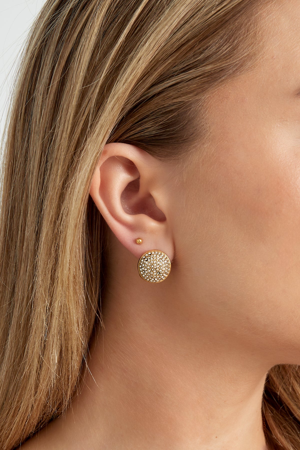 VIVIEN gouden stainless steel oorbellen met pavézetting van zirkonia steentjes